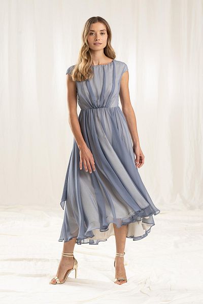 ss23_06 kleid mit butterflyrücken