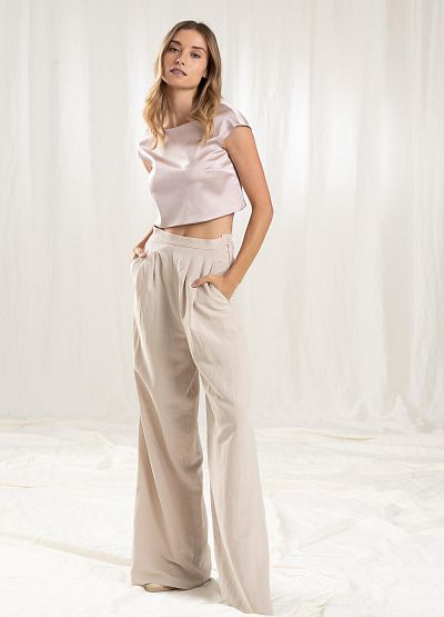 ss23_04 crop top mit butterflyrücken