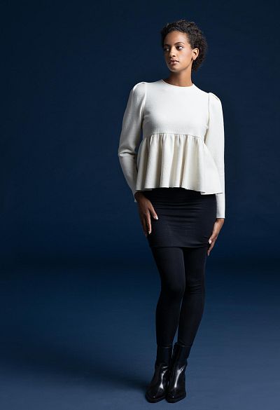 aw23_10 pulli mit volant