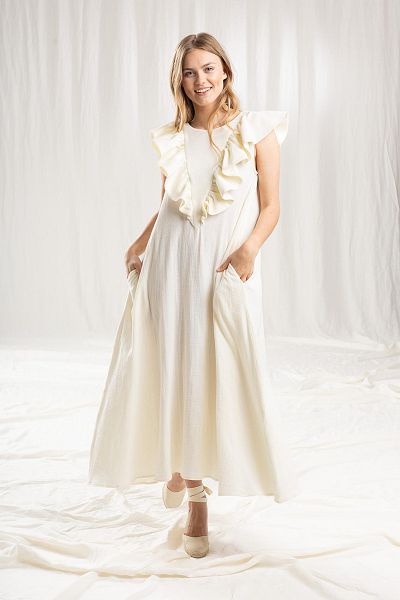 ss23_13 kleid mit volantausschnitt